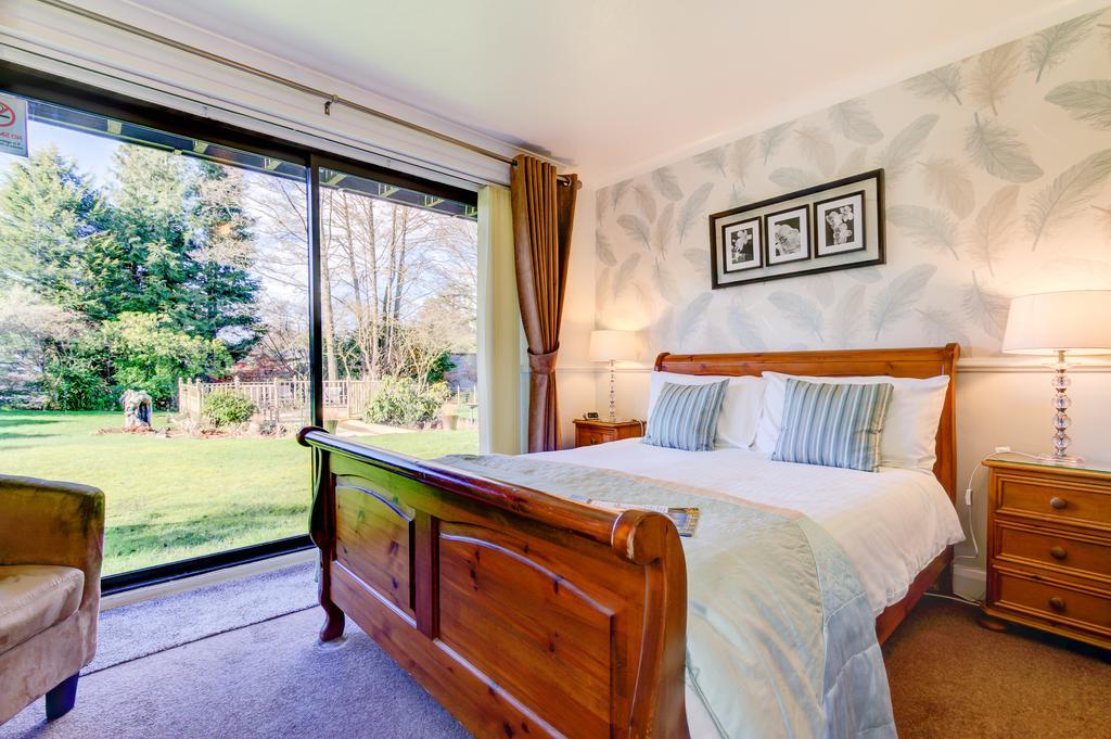 Meadfoot Guesthouse Room Only Accommodation For Adults Windermere Eksteriør bilde