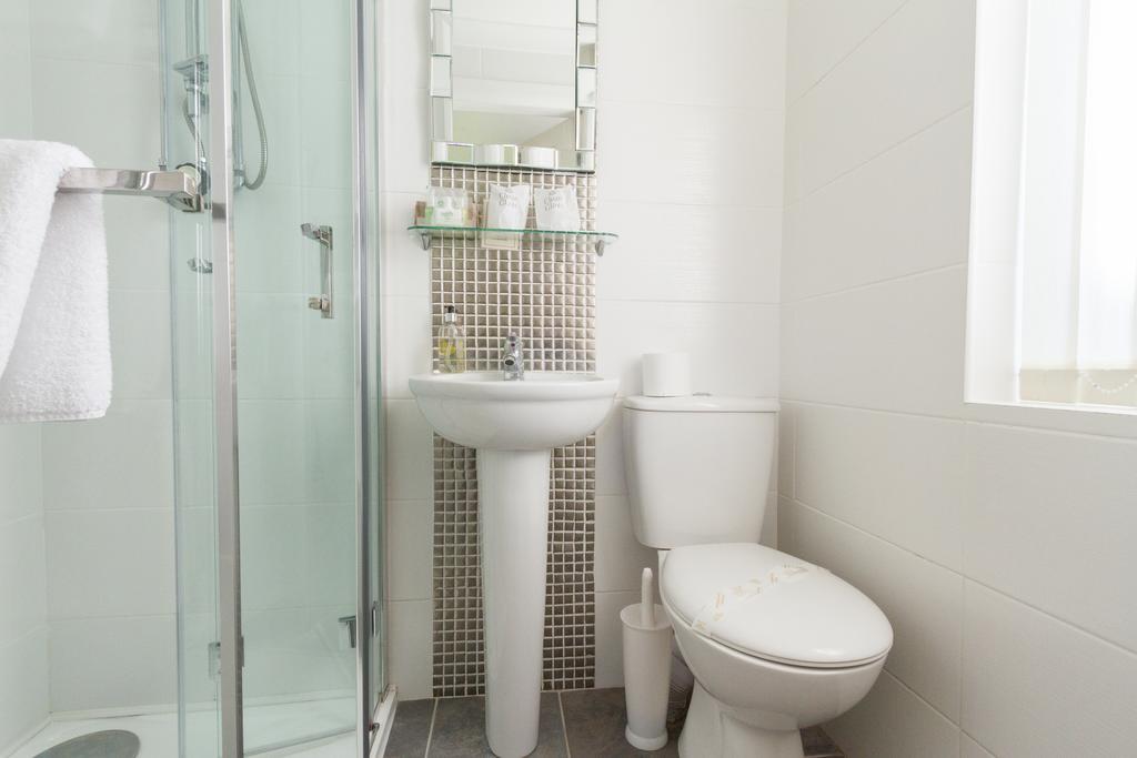 Meadfoot Guesthouse Room Only Accommodation For Adults Windermere Eksteriør bilde